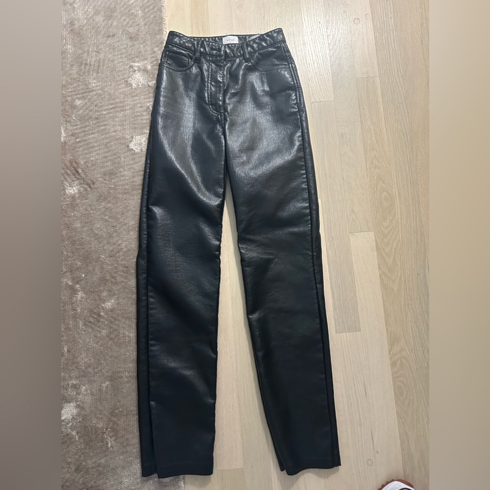 Aritzia Wilfred Pants